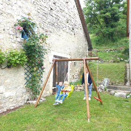Chambres D'Hotes Des Deux Lacs Ceyzerieu Εξωτερικό φωτογραφία