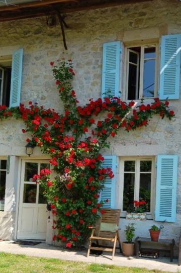 Chambres D'Hotes Des Deux Lacs Ceyzerieu Εξωτερικό φωτογραφία
